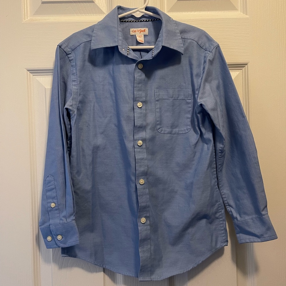 Long sleeves Button Down Shirt by Cat & Jack size S 6/7
